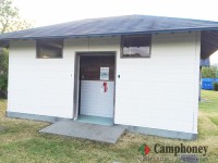 テントサイトのトイレ